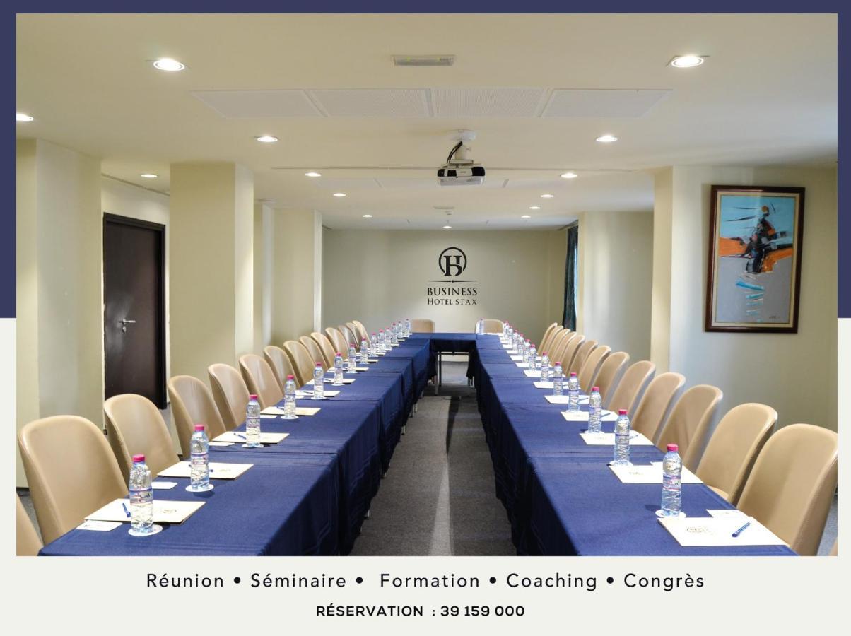 Business Hotel Sfax Esterno foto