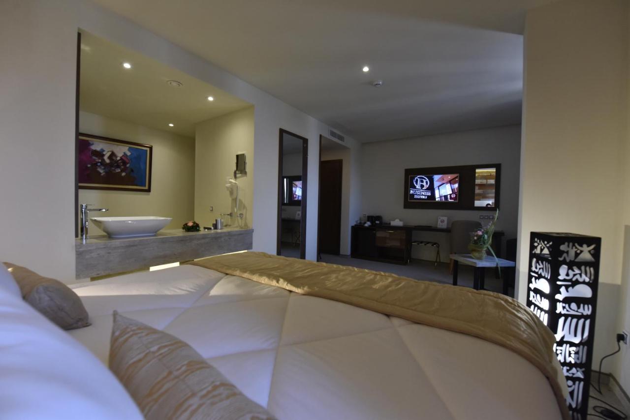 Business Hotel Sfax Esterno foto