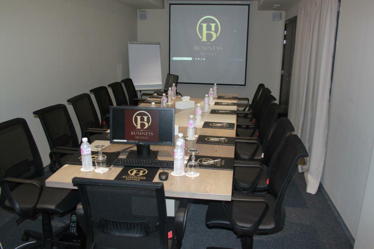 Business Hotel Sfax Esterno foto